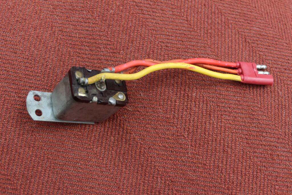 1966 1967 1968 1969 Lincoln Window Safety and Blower Relay (NEW OLD STOCK)